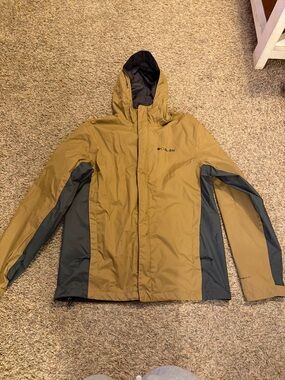 Columbia Men's Rain Jacket Olive Green with Dark Gray Panels